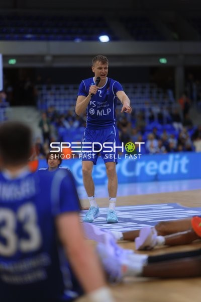 Spieler der MLP Academics zeigt gestikulierend