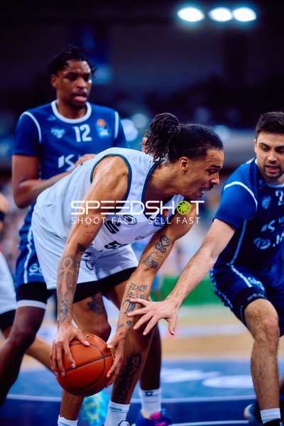 Dribbling im Basketballspiel