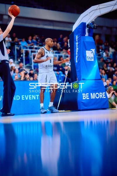 Freiwurf von Nummer 9 (Niners Chemnitz)