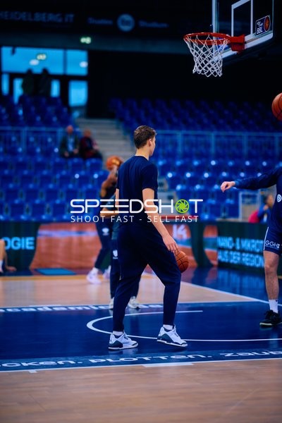 Aufwärmtraining vor dem Spiel