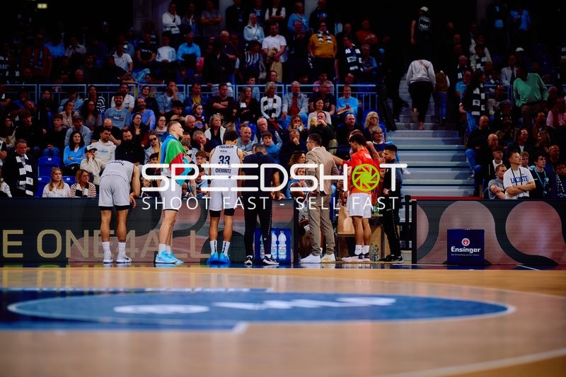 Time-out während Basketballspiel