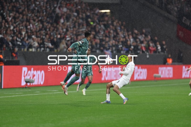 Sprung über den Gegner