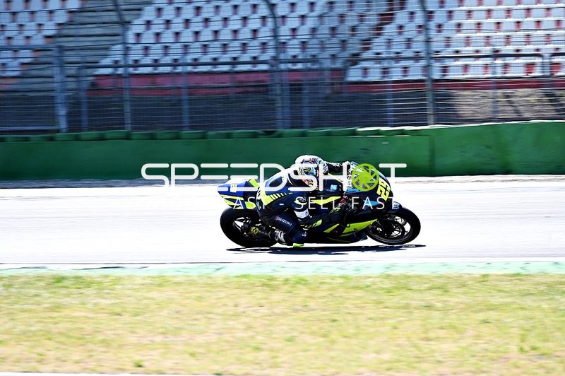 Motorrad 29 auf Strecke