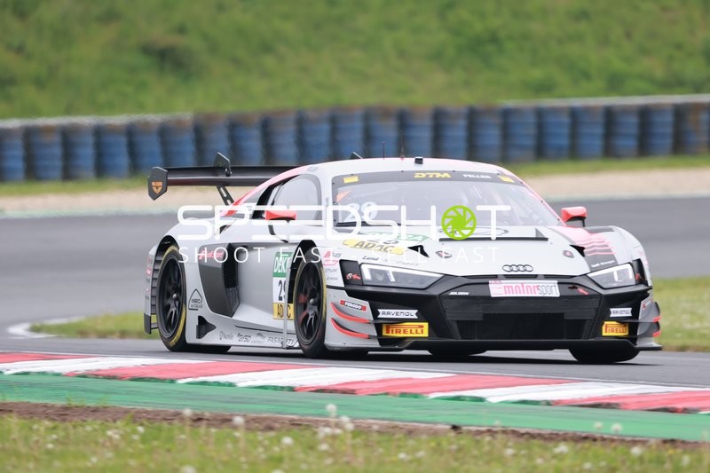 29 auf der Rennstrecke