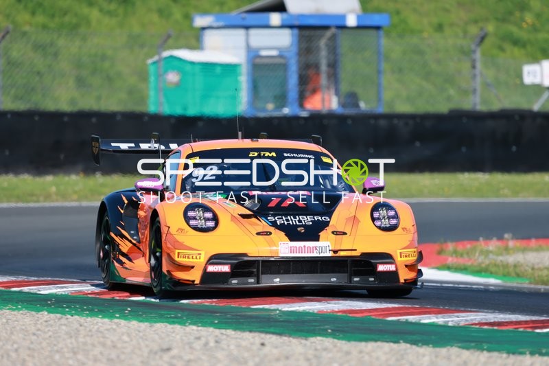 92 auf der Rennstrecke