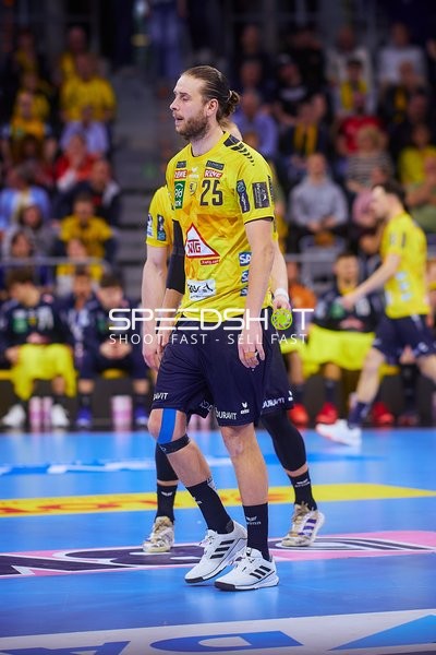 Olle Forsell Schefvert (25, Rhein Neckar Löwen) steht auf dem Spielfeld