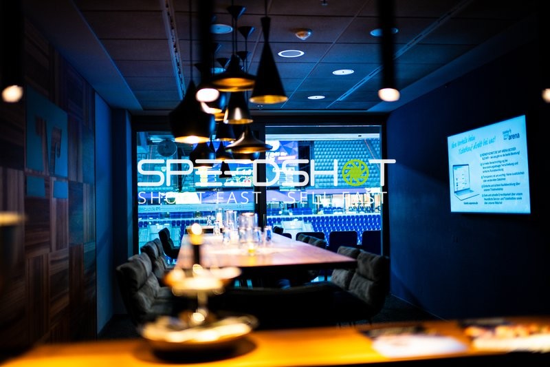 Leerer VIP-Bereich in Arena