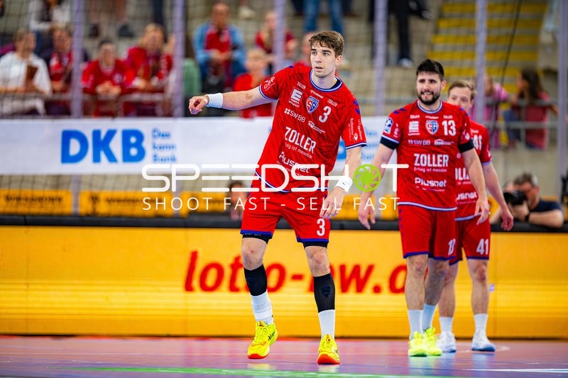 Nikola Vlahovic (3, SG BBM Bietigheim) in Bewegung