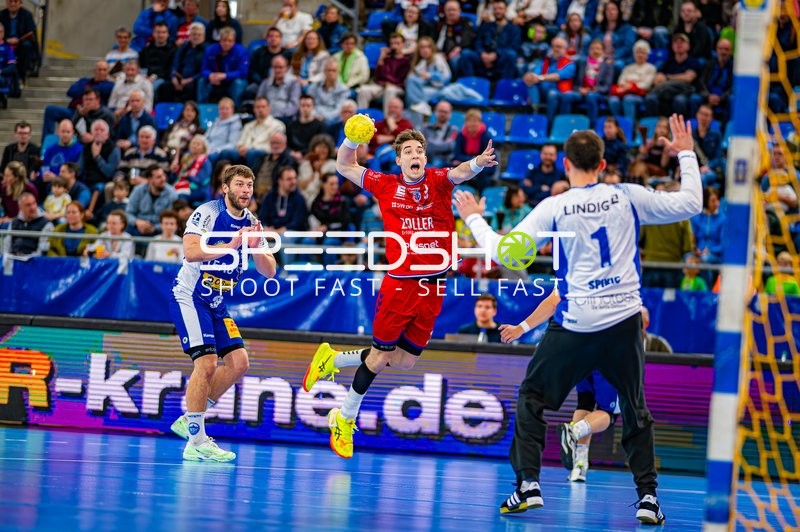 Nikola Vlahovic (3, SG BBM Bietigheim) wirft aufs Tor