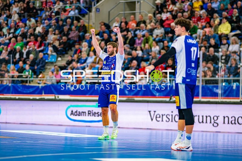 Malte Donker (39, ThSV Eisenach) jubelt