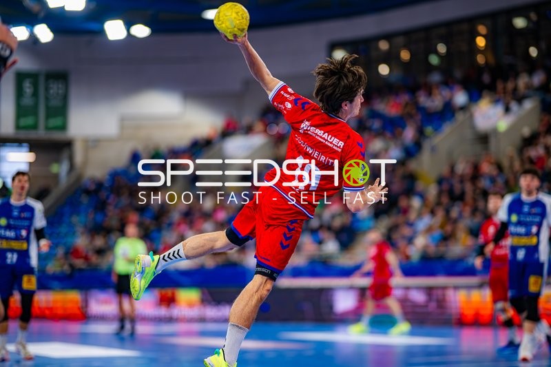 Gonzalo Perez Arce (19, SG BBM Bietigheim) beim Wurf