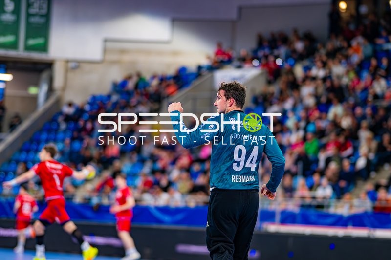 Daniel Rebmann (94, SG BBM Bietigheim) jubelt