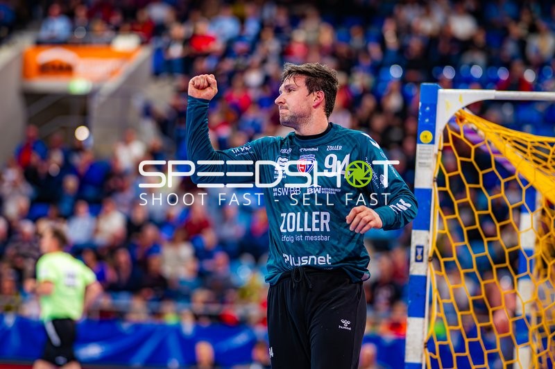 Daniel Rebmann (94, SG BBM Bietigheim) jubelt