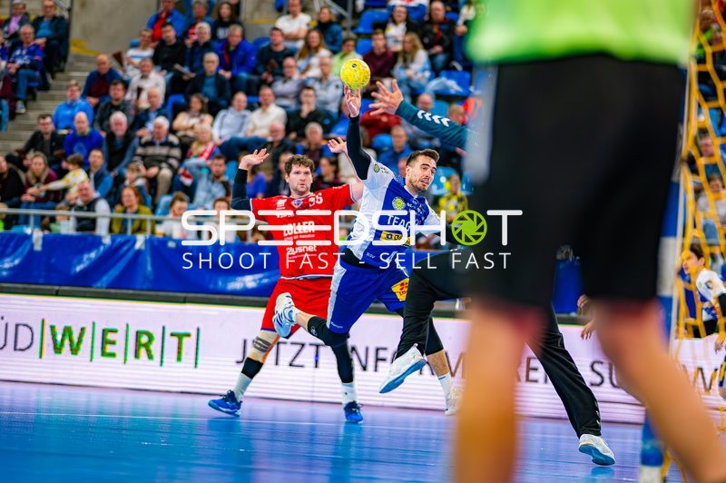 Filip Vistorop (4, ThSV Eisenach) wirft aufs Tor