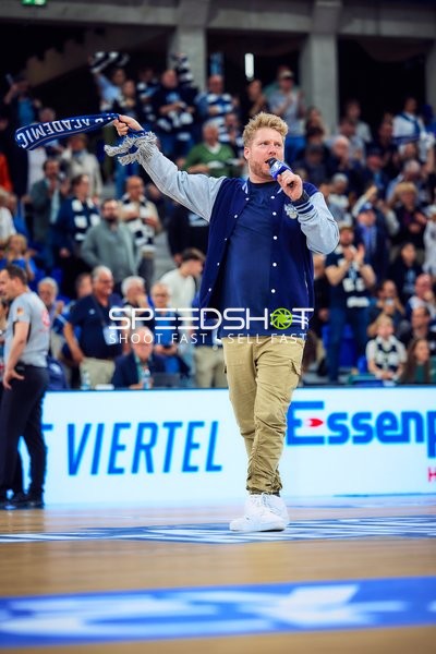 Kevin Gerwin (49, MLP Academics Heidelberg) spricht