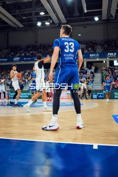 Ballbesitz Basketball Löwen Braunschweig