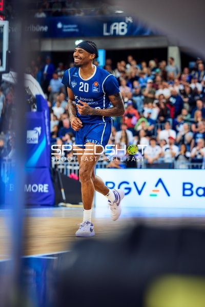 Spieler Michael Weathers (20, MLP Academics Heidelberg) läuft