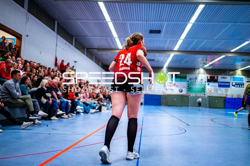 Sophie Räuchle (24, SG Schozach-Bottwartal) in Bewegung