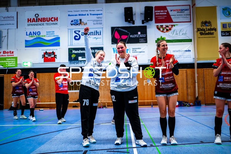 79, SG Schozach-Bottwartal und Hanna Krause (12, SG Schozach-Bottwartal) feiern