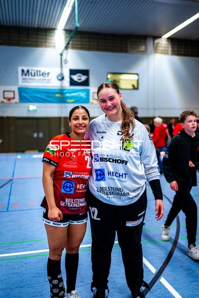 Nina Dierolf (23, SG Schozach-Bottwartal) und Hanna Krause (12, SG Schozach-Bottwartal) posieren