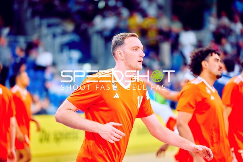 Aufwärmen Philipp Herkenhoff (14;Ratiopharm Ulm), Marcio Santos (3;Ratiopharm Ulm)