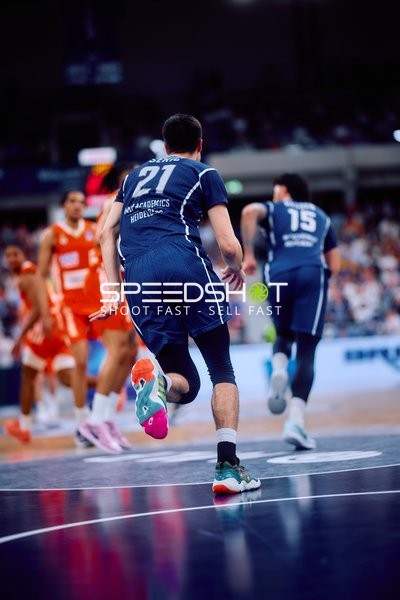 Fastbreak Mateo Šerić (21;MLP Academics Heidelberg), Marcel Keßen (15;MLP Academics Heidelberg)
