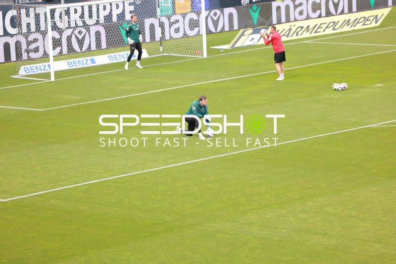 Torhüter beim Aufwärmen