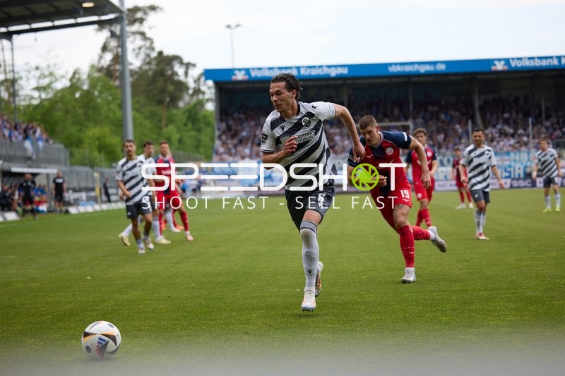 Sprint Jeremias Lorch (6;SV Sandhausen), Jan Mejdr (19;FC Hansa Rostock)