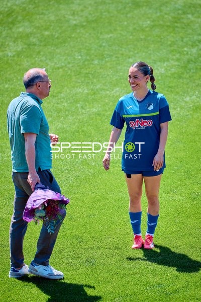 Aufwärmen Ereleta Memeti (7;TSG Hoffenheim Frauen 1)