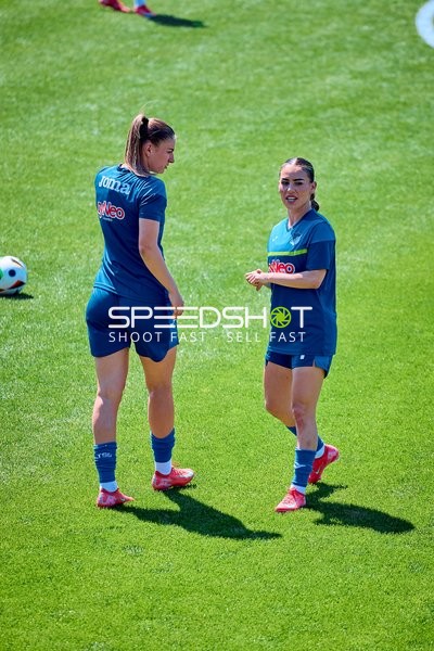 Aufwärmen Ereleta Memeti (7;TSG Hoffenheim Frauen 1), Melissa Kössler (25;TSG Hoffenheim Frauen 1)