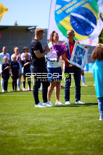 Isabella Hartig (13, TSG Hoffenheim Frauen 1) wird geehrt