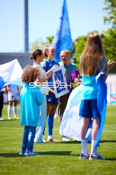 Ehrung Fabienne Dongus (33;TSG Hoffenheim Frauen 1), Stephan Lerch (99;TSG Hoffenheim Frauen 1)