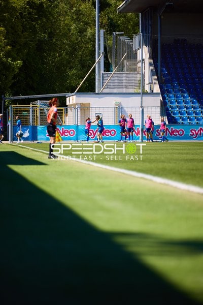 Einwechslung am Spielfeldrand