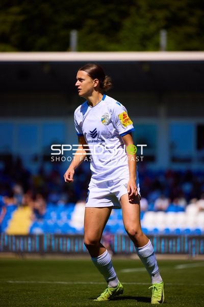 Anna Margraf (18, FC Carl Zeiss Jena Frauen) auf dem Feld