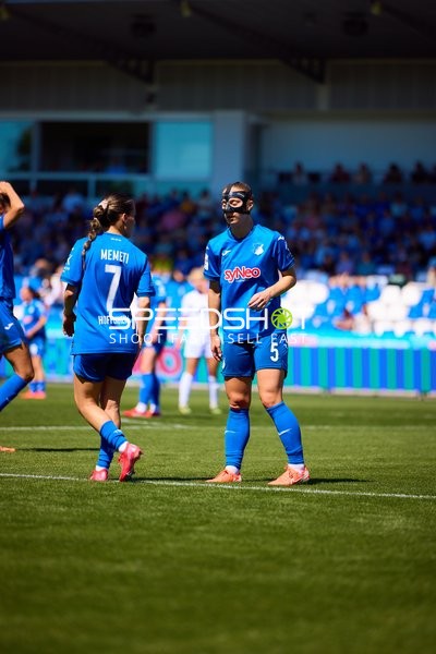 Spielszene Ereleta Memeti (7;TSG Hoffenheim Frauen 1), Jamilla Rankin (5;TSG Hoffenheim Frauen 1)