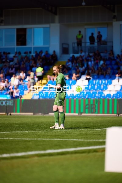 stehender Torwart Laura Dick (21;TSG Hoffenheim Frauen 1)