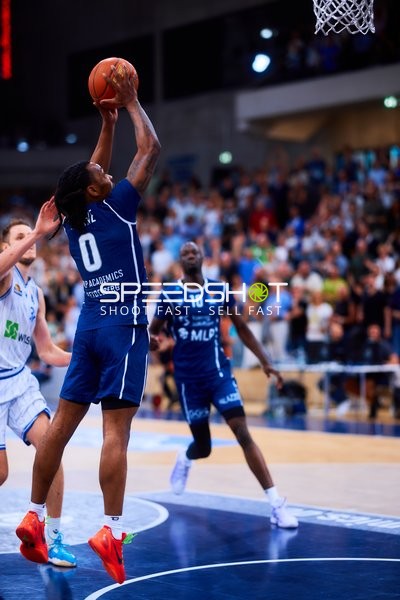 shoot DJ Horne (0;MLP Academics Heidelberg), Bakary Dibba (10;MLP Academics Heidelberg)