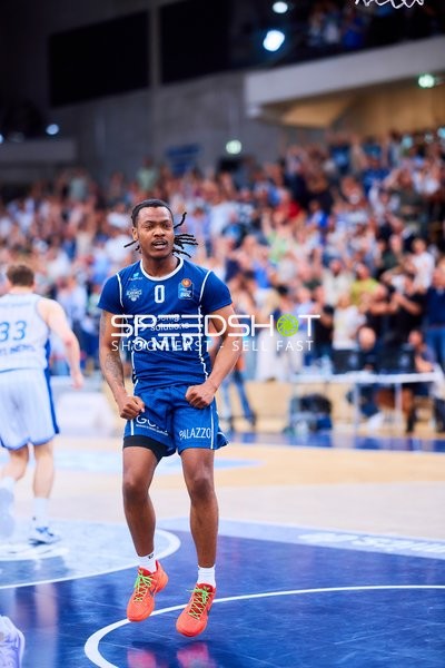 Jump Aktion DJ Horne (0;MLP Academics Heidelberg)