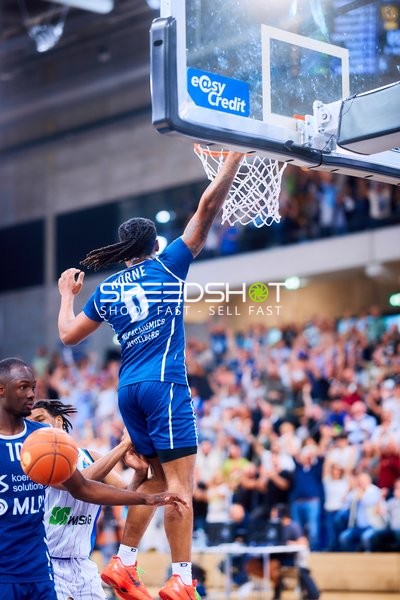 Dunk DJ Horne (0;MLP Academics Heidelberg)