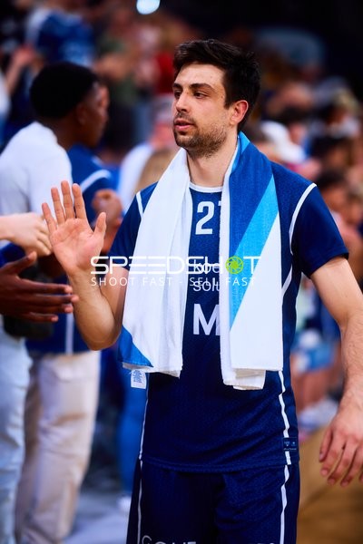 Spielergruß Mateo Šerić (21;MLP Academics Heidelberg)