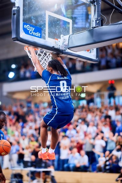 Dunk DJ Horne (0;MLP Academics Heidelberg)