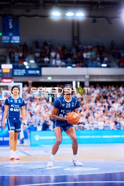 Freethrow Michael Weathers (20;MLP Academics Heidelberg), 