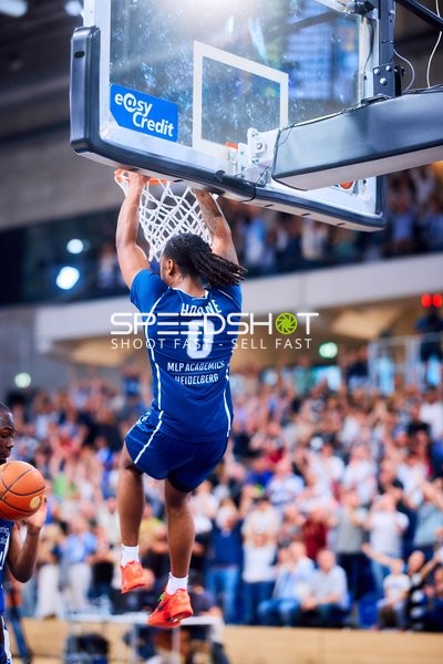 Dunk DJ Horne (0;MLP Academics Heidelberg) easyCredit BBL