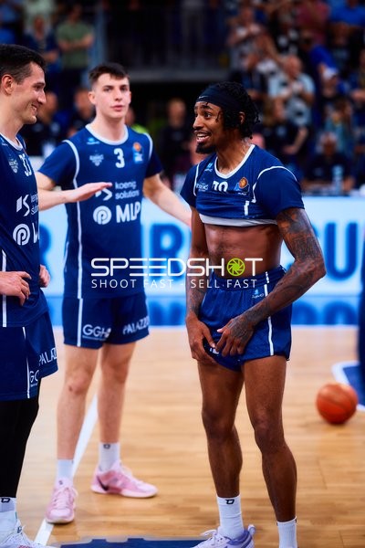 Gespräch Ryan Mikesell (33;MLP Academics Heidelberg), Andrew O’Brien (3;MLP Academics Heidelberg), Michael Weathers (20;MLP Academics Heidelberg)