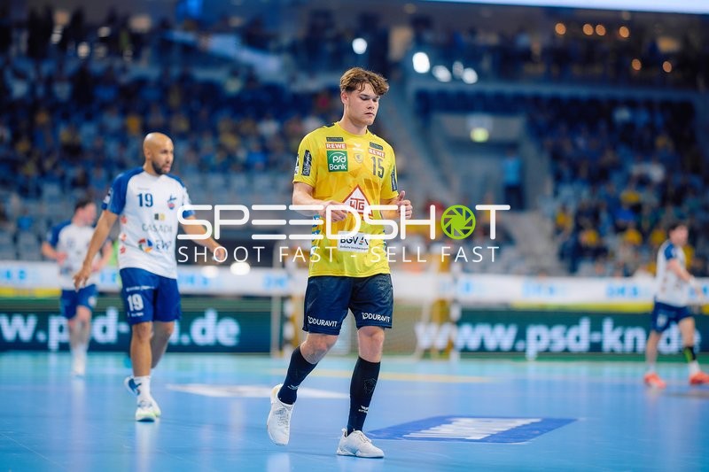 TEST Spieler läuft David Móré (15;Rhein Neckar Löwen)