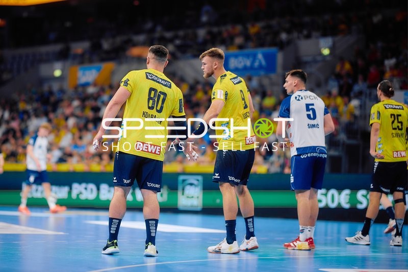 Abwehr mit Jannik Kohlbacher (80;Rhein Neckar Löwen), Steven Plucnar Jacobsen (9;Rhein Neckar Löwen) und Josip Simic (5;VfL Potsdam)