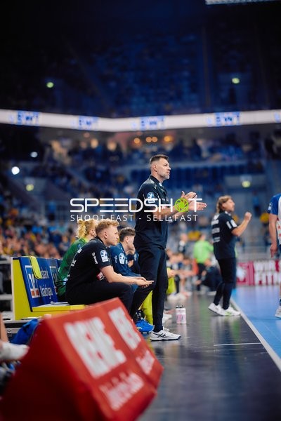 Coaching an der Seitenlinie Andre Bechtold (99;Rhein Neckar Löwen), Andre Bechtold (99;Rhein Neckar Löwen)