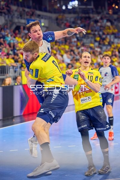 Block Tim Nothdurft (8;Rhein Neckar Löwen), Jannek Klein (17;VfL Potsdam), Juri Knorr (10;Rhein Neckar Löwen)