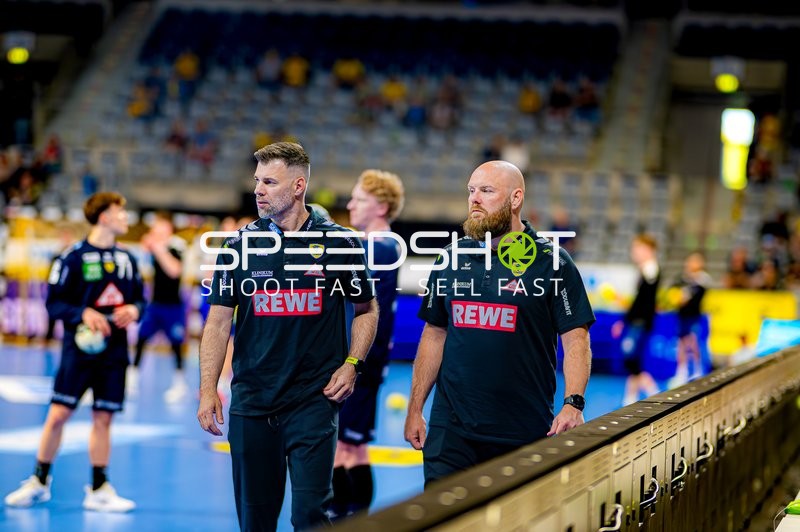 Aufwärmen Dragan Jerkovic (98;Rhein Neckar Löwen), 48; Rhein Neckar Löwen