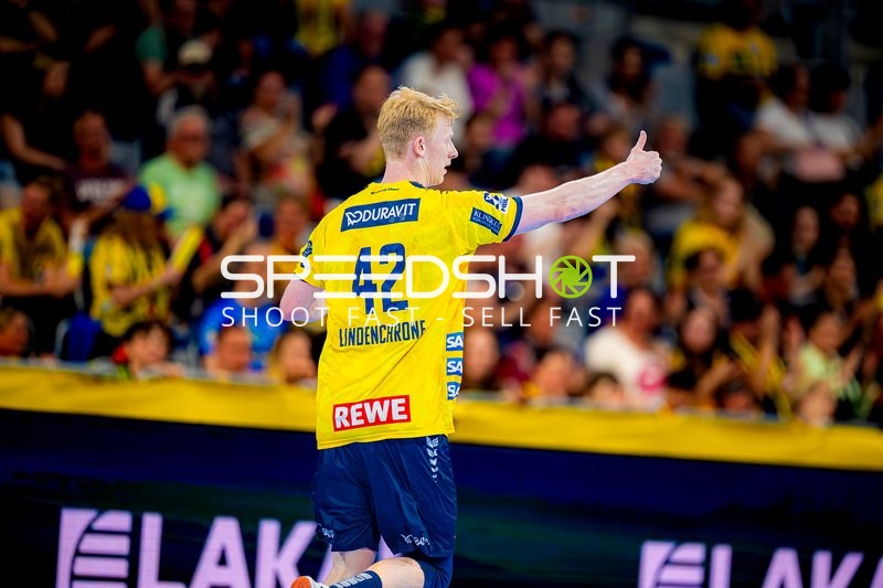 Daumen hoch Jon Lindenchrone Andersen (42;Rhein Neckar Löwen)